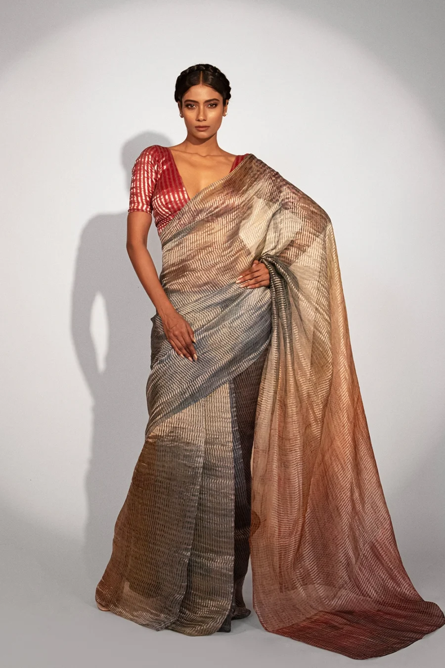 Unallume, Print saree designs printed organza saree tissue organza Unique saree designs Artisan saree designs Indian print sarees Printed saree party wear Printed saree silk Metallic Golden Red Gray designer saree bollywood saree indian saree silk saree fashion art inspired fashion handloom trendy cocktail saree party wear artistic fashion fashion trends indian saree tissue organza pure silk ready to wear saree cotton saree printed saree handloom saree