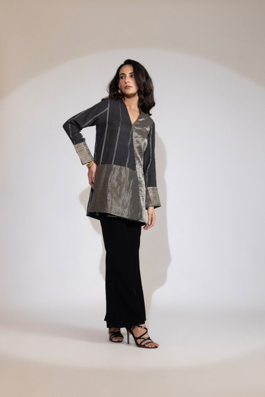 Aabha V-Neck Long-Sleeve Tunic - Image 2